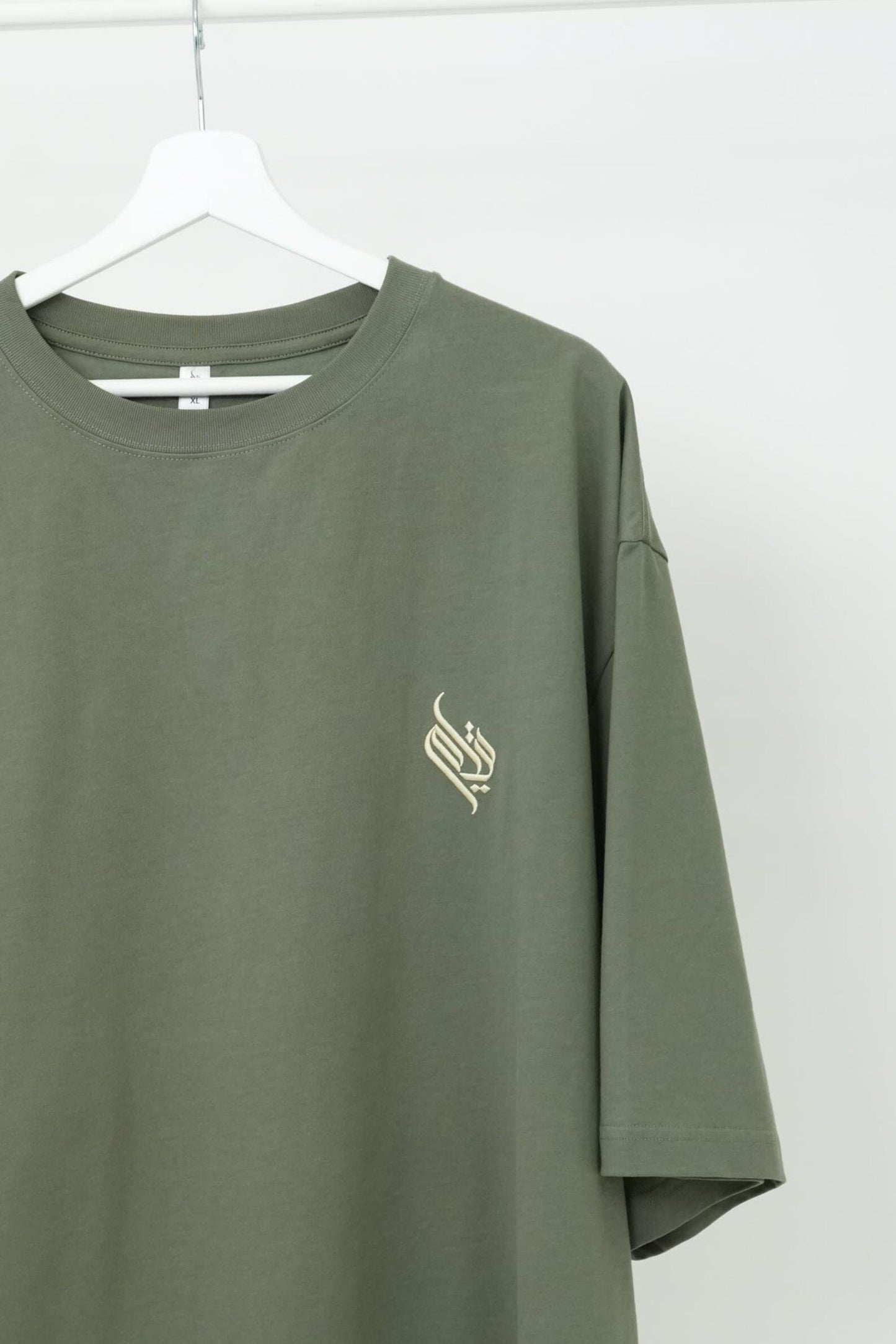 T-shirt QIYYAM oversize - vert olive - 100% coton